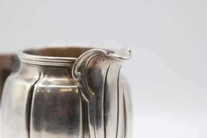 Silver tea/coffee set with filet and hollow...