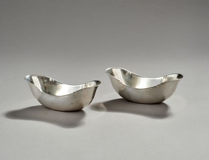 Pair of silver cups 1st title of flared form.

Hallmark...