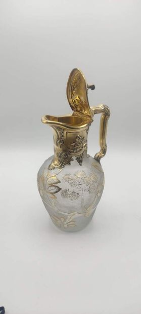 DAUM.

Decanter / ewer ART NOUVEAU in crystal...