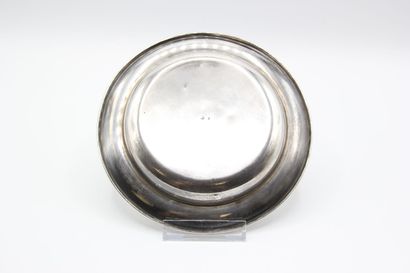 Assiette à bouillie en argent.

Décor de...