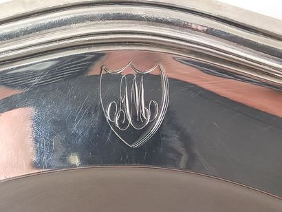 Paire de plats en argent.

Modèle filet contour.

Aile...