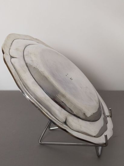 Paire de plats en argent.

Modèle filet contour.

Aile...