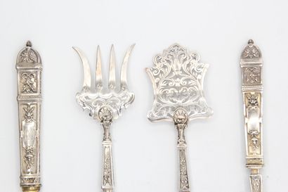 Service à mignardises en argent et argent...