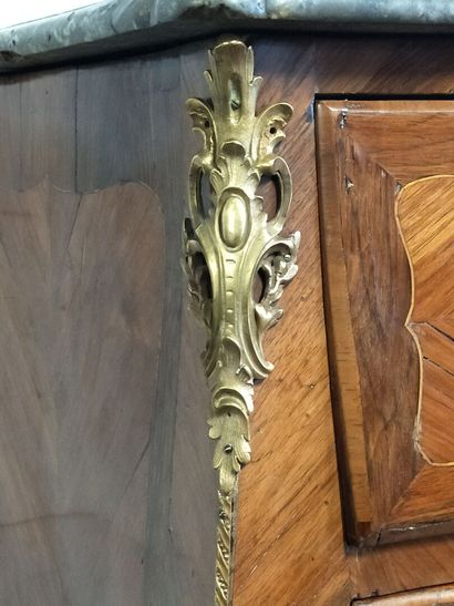 Chest of drawers with a slight curve. 

Rosewood...