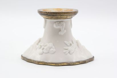 CHINA and Gustave KELLER.

Cup mounted in...