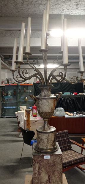 Important pair of candelabras in lacquered...
