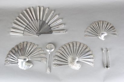 DEBAIN 

Important silver menagere of 137...