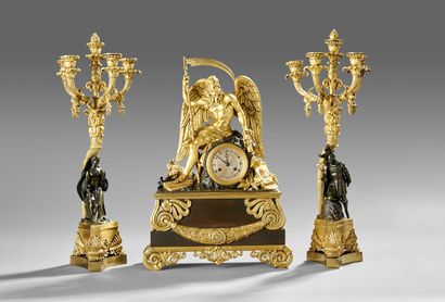 Important mantelpiece in bronze with double...