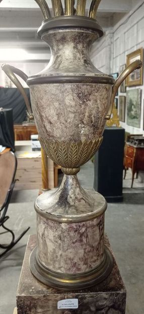 Important pair of candelabras in lacquered...