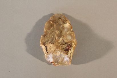 Biface in cut flint.

Provenance: Vienna...