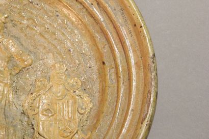 Dish of circular form out of enamelled terra...