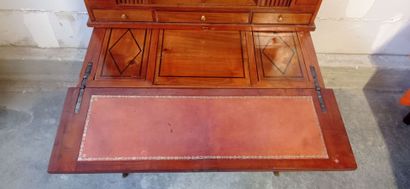 Nice desk called 