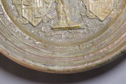 Dish of circular form out of enamelled terra...