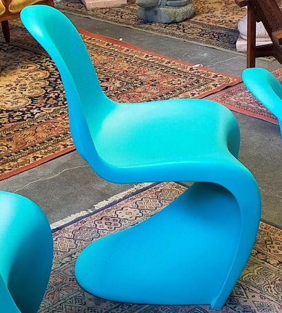 Verner PANTON (1926-1998)

Suite of six chairs...
