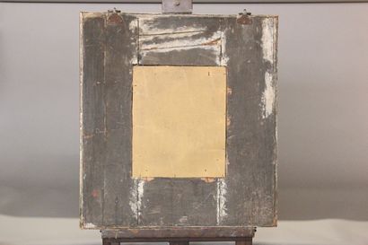 Mirror in red scales and gilded copper.

Decorated...