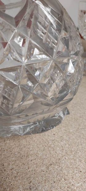 BACCARAT

Part of drink service in cut crystal...