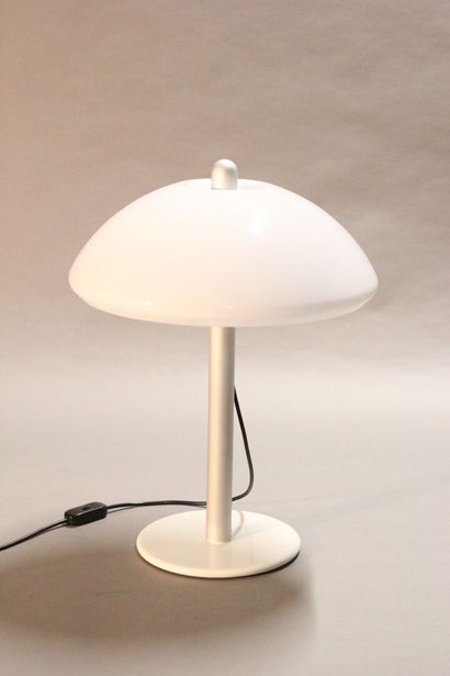 I GUZZINI.

Lamp of mushroom form. in metal...