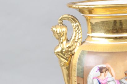 Pair of polychrome porcelain vases

Painted...