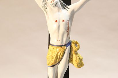 ROUEN.

Christ in polychrome earthenware.

Base...