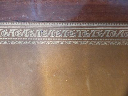 Mahogany and mahogany veneer tric-trac table.

Opens...