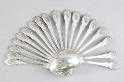 Silver household with violin spatula, foliage...