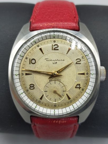 LIP.

Bracelet watch, model Dauphine antichoc.

Silvered...