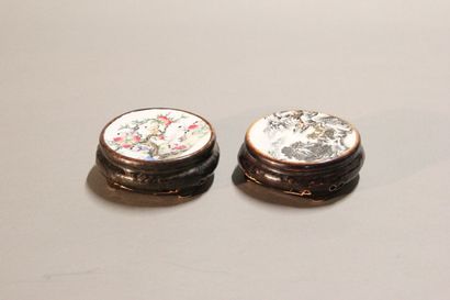 CHINA 

Two polychrome porcelain brush holders...