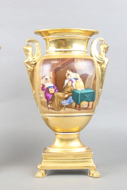 Pair of polychrome porcelain vases

Painted...