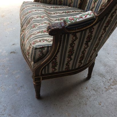 Large and high shepherd's chair in molded...