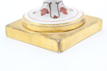 Manufacture SAINT HONORE in Paris.

Vase...