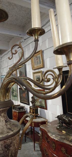Important pair of candelabras in lacquered...