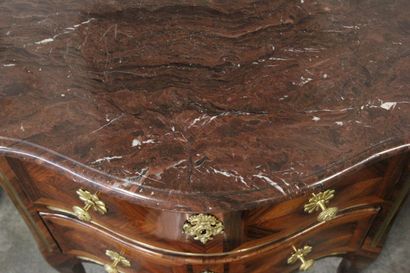 Chest of drawers 