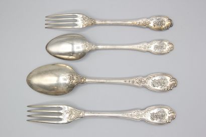 Silver household with violin spatula, foliage...