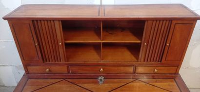 Nice desk called 