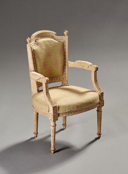 Child's armchair in carved wood and rechambered...