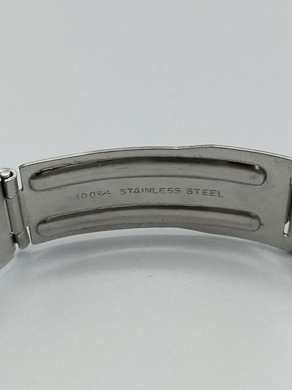 ELGE, 17 jewels incabloc.

Antimagnetic chronograph...