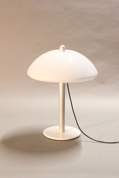 I GUZZINI.

Lamp of mushroom form. in metal...