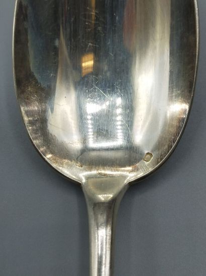Baguette pattern silver household, the birth...