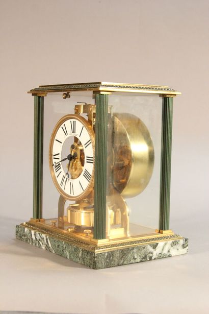 JAEGER-LECOULTRE

Atmos clock model Vendôme...