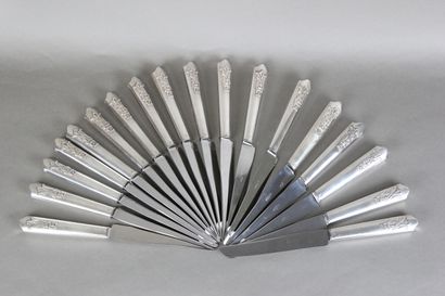 DEBAIN 

Important silver menagere of 137...