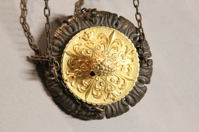 Small chandelier in gilded and chased bronze.

With...