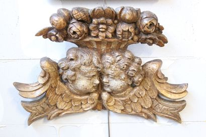 Decorative element in carved gilded wood...