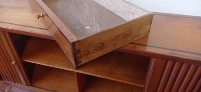 Nice desk called 