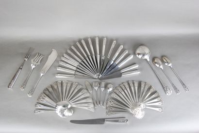 DEBAIN 

Important silver menagere of 137...