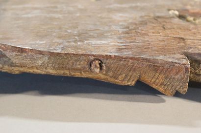 Decorative element in carved gilded wood...