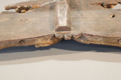 Decorative element in carved gilded wood...