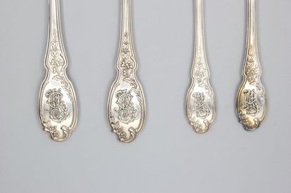 Silver household with violin spatula, foliage...