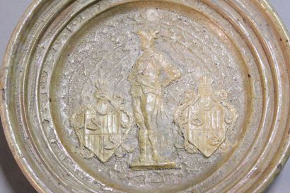Dish of circular form out of enamelled terra...