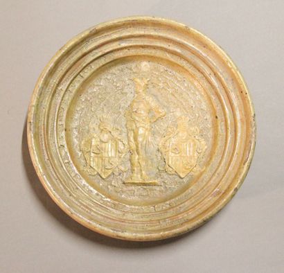 Dish of circular form out of enamelled terra...