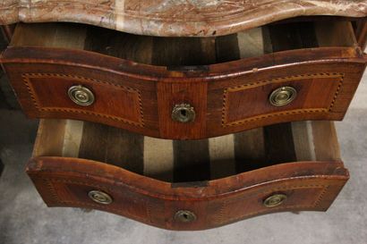 Chest of drawers curved all sides in rosewood...